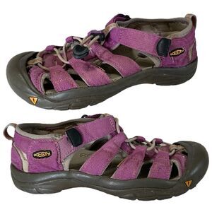 Keen Youth Size 5 Purple Newport H2 Trail Hiking Sandals Youth Water Shoes